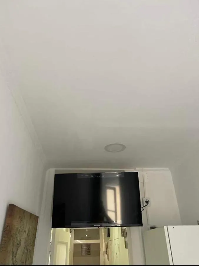 Apartamento Bernardim Ribeiro 3 Andar Bed and Breakfast Lisboa